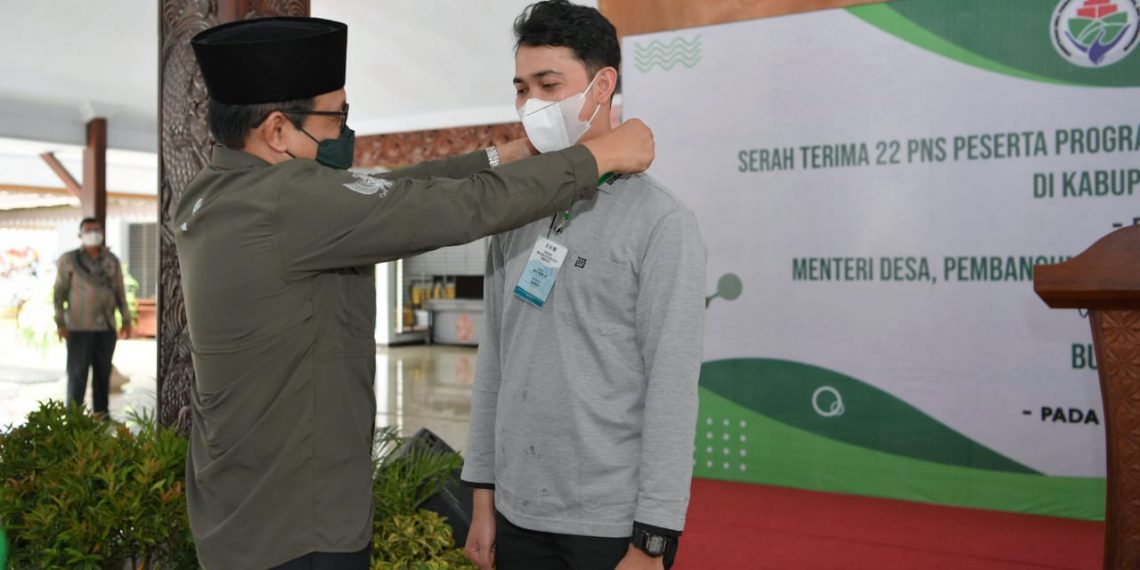 Gus Menteri tugaskan ASN kerja langsung ke desa