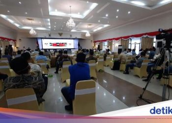 Pemprov Riau Kumpulkan Ratusan Perusahaan-Petani Sawit Cegah Karhutla