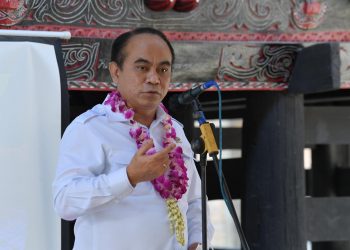 WAMEN BUDI ARIE SERUKAN PERANTAU TURUT BANGUN DESANYA