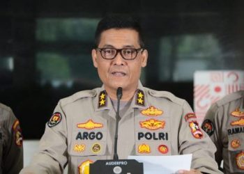 Kapolri Terbitkan e-Book Pedoman Manajemen Kontijensi Klaster Covid-19