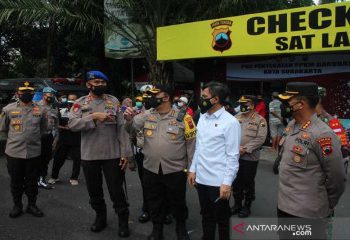 Kakorpolairud Baharkam Polri cek pos penyekatan PPKM darurat di Solo