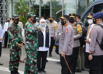 Panglima TNI dan Kapolri Lakukan Kunjungan Secara Langsung Kegiatan PPKM Darurat dan Vaksinasi di Jawa Timur