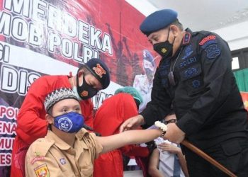 Dukung Program Pemerintah, Korps Brimob Polri Targetkan Vaksinasi 38.000 Pelajar di Depok