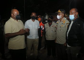 Kapolda Papua Tinjau Langsung  Aktivitas Dan Pos Penyekatan PPKM