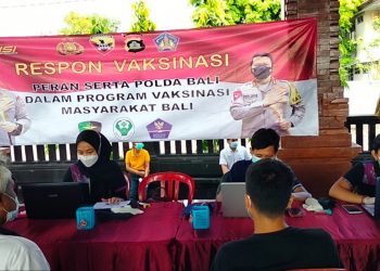 Polsek Densel Kembali Membuka Gerai Vaksinasi Merdeka di Sesetan
