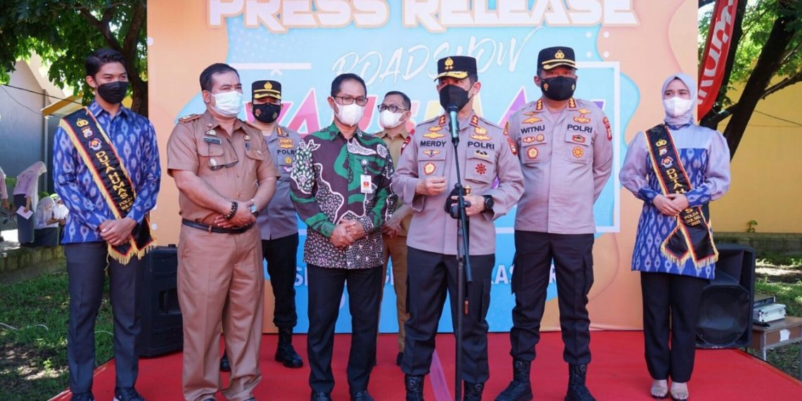 Kapolda Sulsel Hadiri Launching Road Show Vaksinasi Pelajar