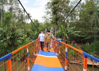 Potensi Jadi Tempat Wisata Jembatan Gantung di Desa Druju