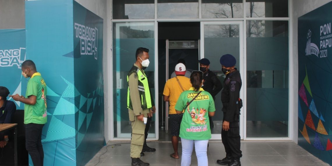 Personel Berikan Rasa Aman Dan Lancar Dalam Pertandingan PON XX Papua Cabor Sepak Bola