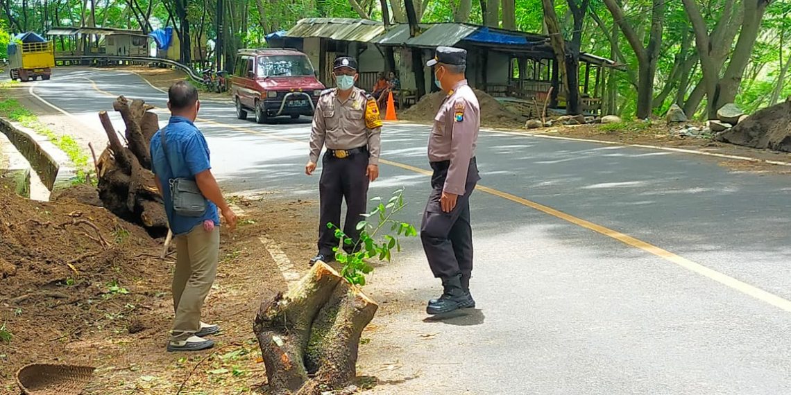 Kerap Terjadi Bencana, Polres Trenggalek Turunkan Petugas Patroli Pantau Titik Rawan