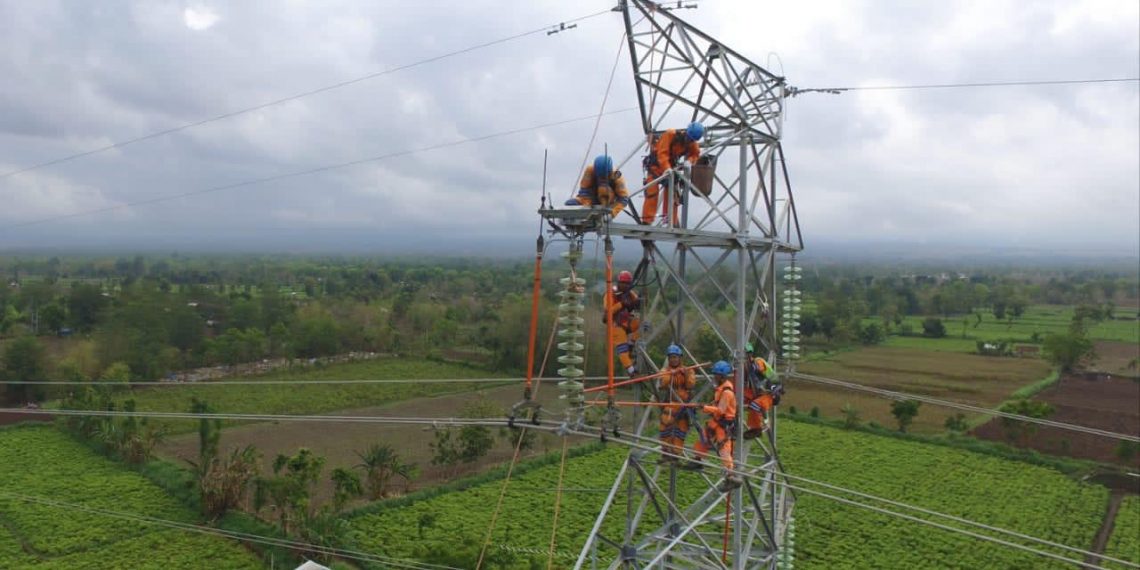 PLN Bangun Jaringan Listrik Desa di Jatim Pada 2022